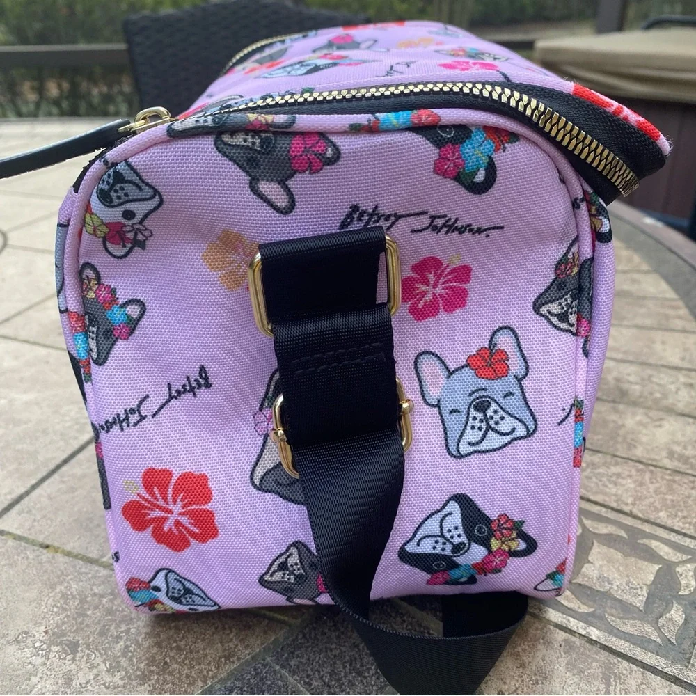 Betsey Johnson betsey johnson